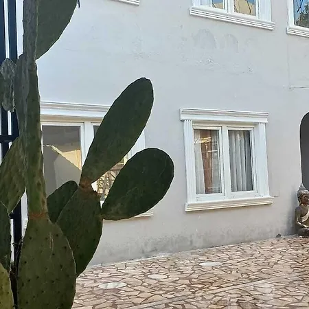 Hotel apartamentowy Mert *